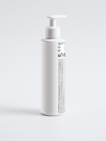 Gentle Cleansing Milk - BEVURE